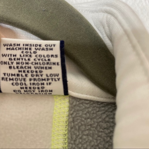 Fila | Half Zip Color Block Fleece Jacket - Picture 3 of 4